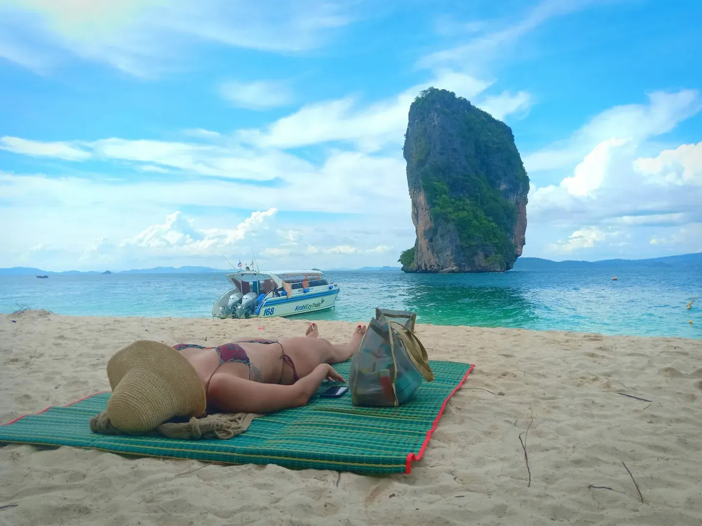 Koh Hong Early Bird + Krabi 4 Islands Poda Island